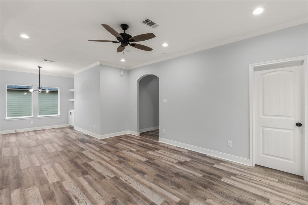 377 Road 5102l, Cleveland, Texas image 13