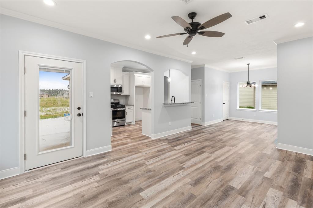 377 Road 5102l, Cleveland, Texas image 11