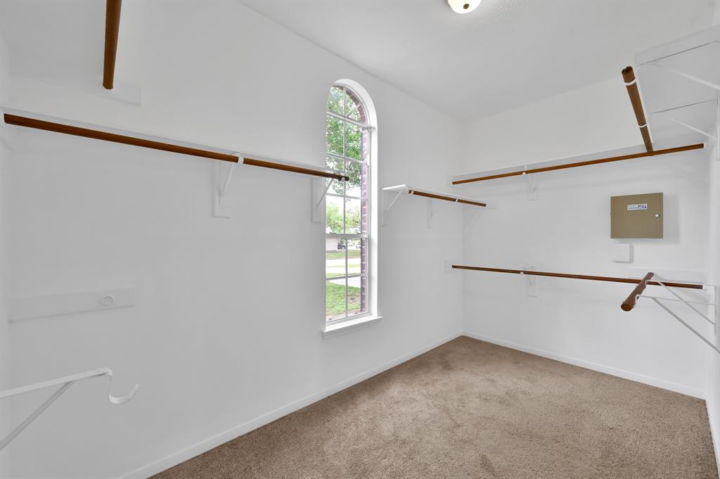 706 Bending Bough Drive, Spring, Texas image 10