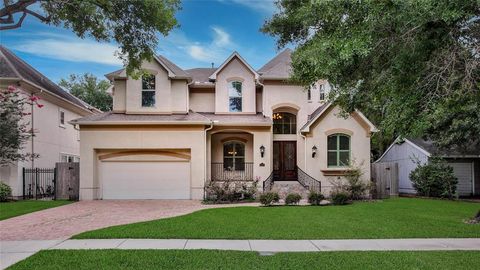 4518 Holt Street Bellaire TX 77401