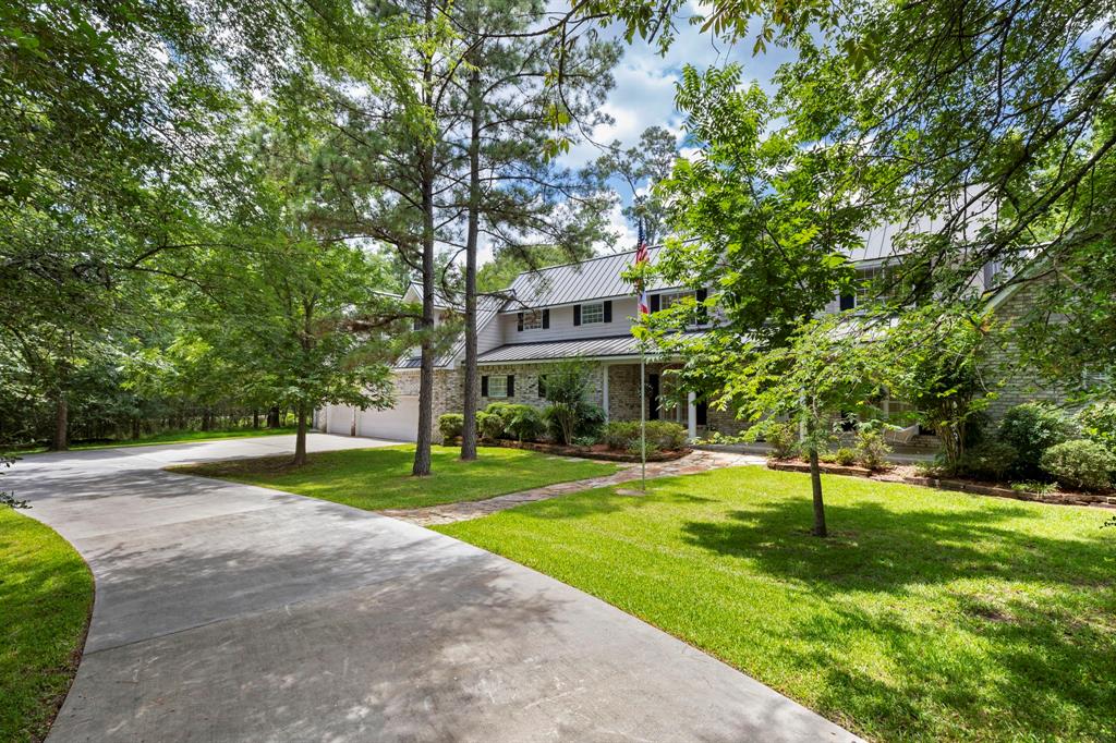 16201 Surrey Lane