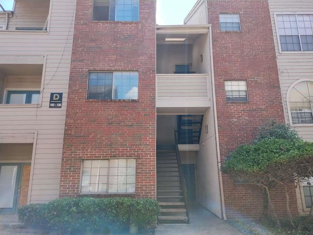 9747 Whitehurst Drive #123, Dallas, Texas image 1