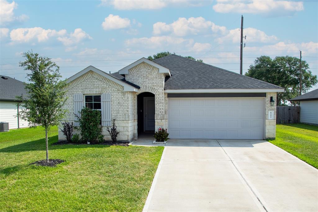 1255 Waterside Trace Trce, Sealy, Texas image 1