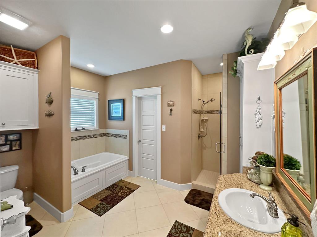 883 Townsend Drive, Crystal Beach, Texas image 34