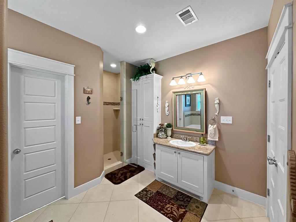 883 Townsend Drive, Crystal Beach, Texas image 35