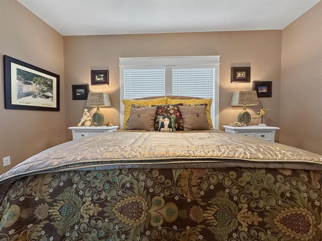 883 Townsend Drive, Crystal Beach, Texas image 33