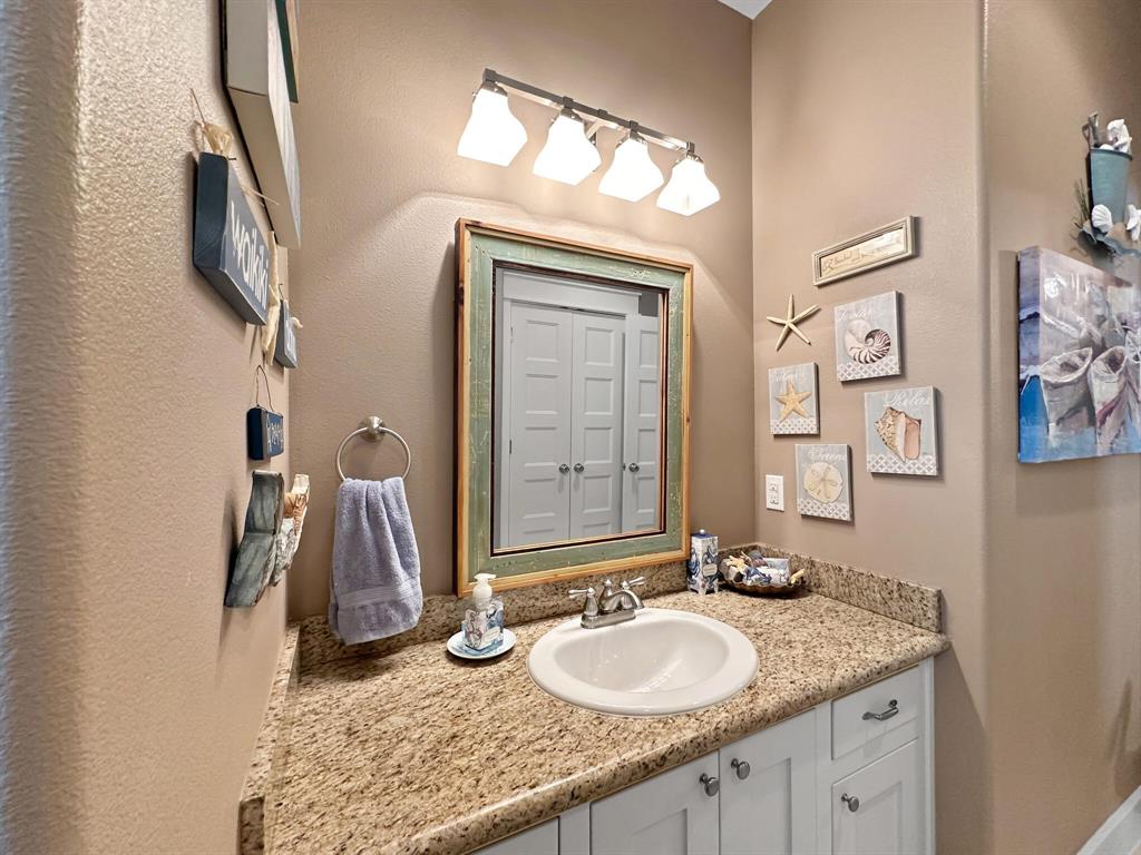 883 Townsend Drive, Crystal Beach, Texas image 30