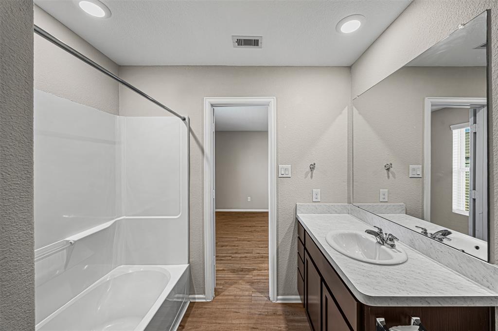 14403 Woodcott Warren Way, Rosharon, Texas image 13