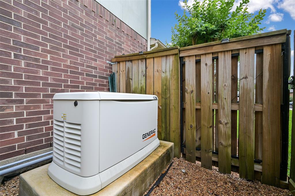 3505 Pheasant Lane, Pearland, Texas image 26