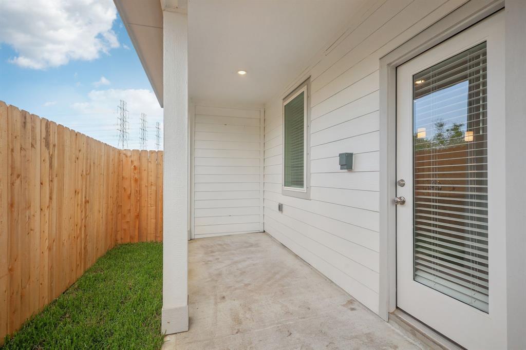 537 Morning Tide Lane, Kemah, Texas image 39