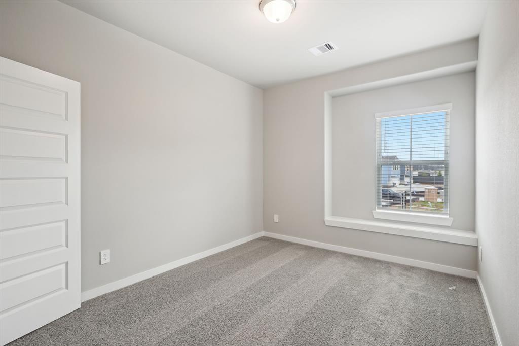 537 Morning Tide Lane, Kemah, Texas image 32