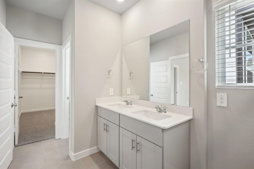 537 Morning Tide Lane, Kemah, Texas image 29