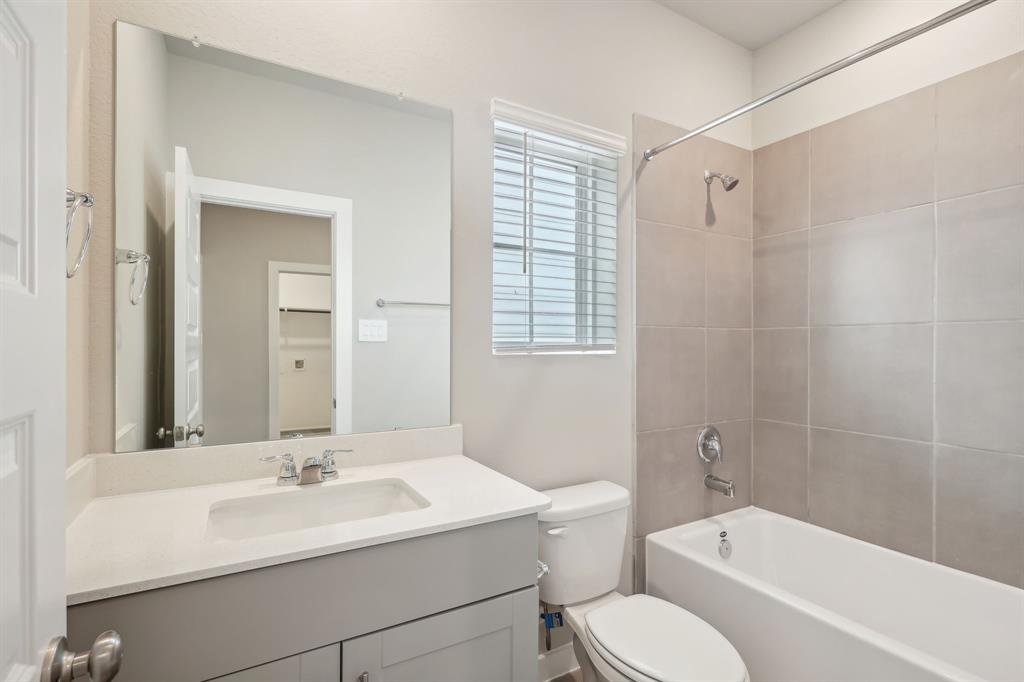537 Morning Tide Lane, Kemah, Texas image 38
