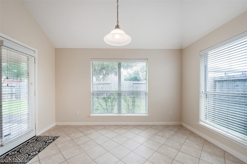 6007 Lamb Creek, Missouri City, Texas image 17