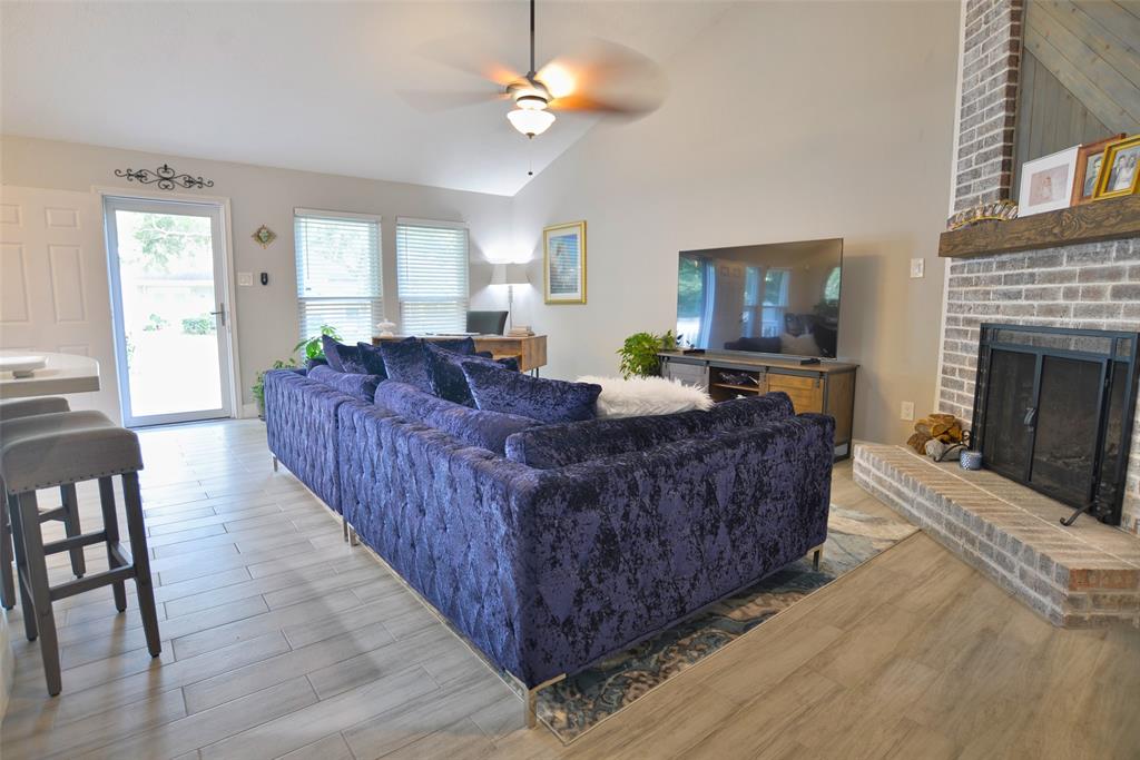 51 Hideaway Drive #51, Friendswood, Texas image 5