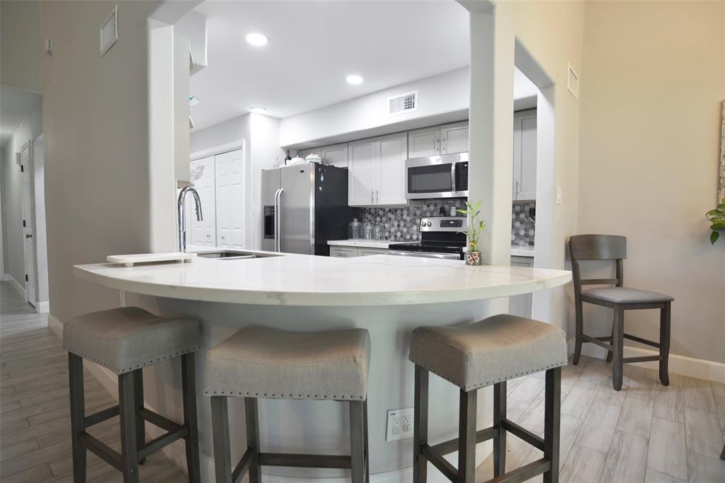 51 Hideaway Drive #51, Friendswood, Texas image 9
