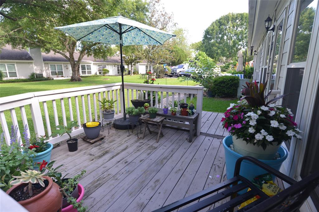 51 Hideaway Drive #51, Friendswood, Texas image 2