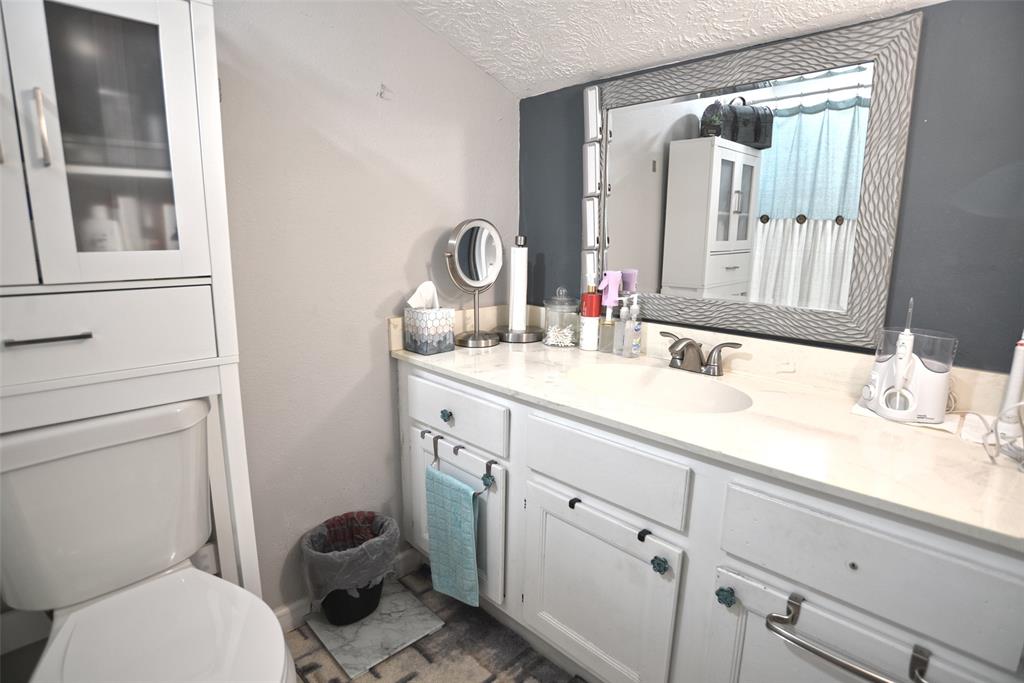 51 Hideaway Drive #51, Friendswood, Texas image 16