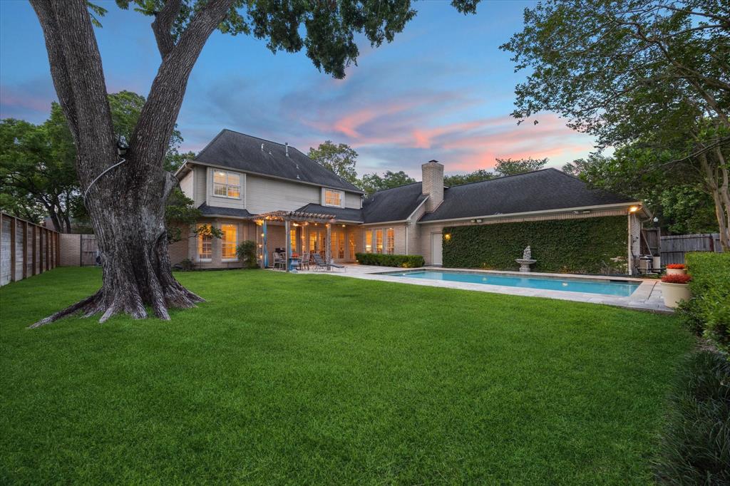 11 Wild Oak Circle