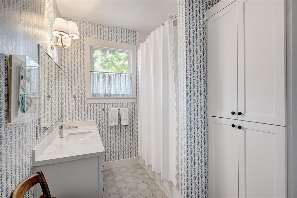512 Highland Street, Houston, Texas image 14