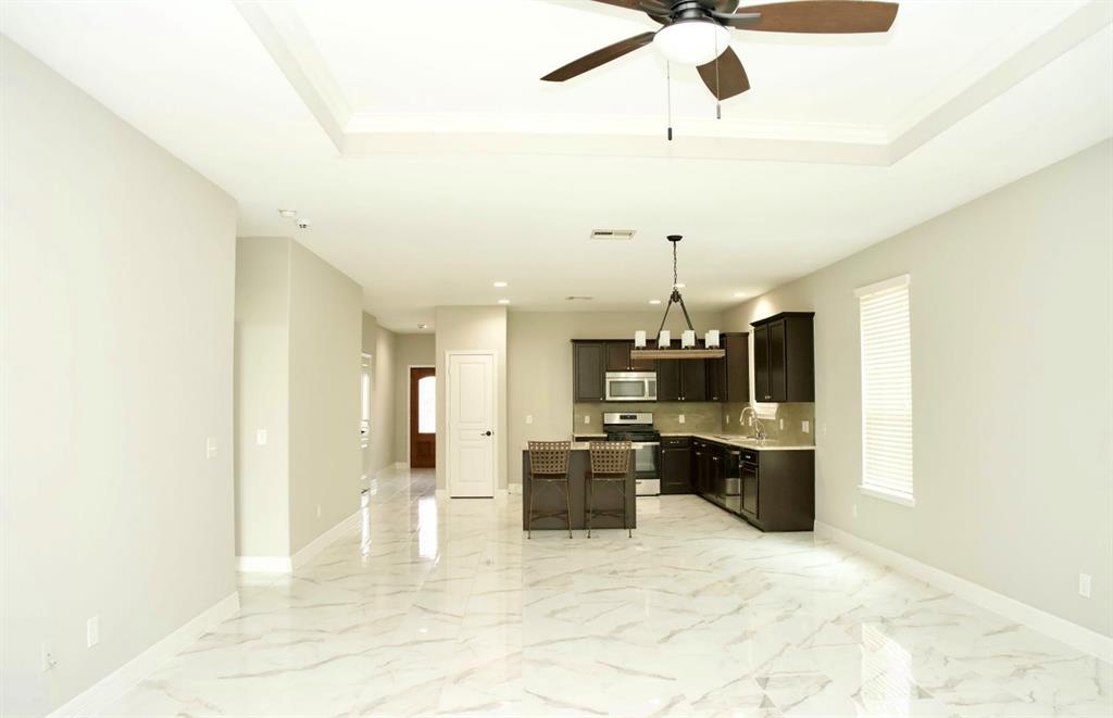 8110 Running Brook Lane, Richmond, Texas image 14