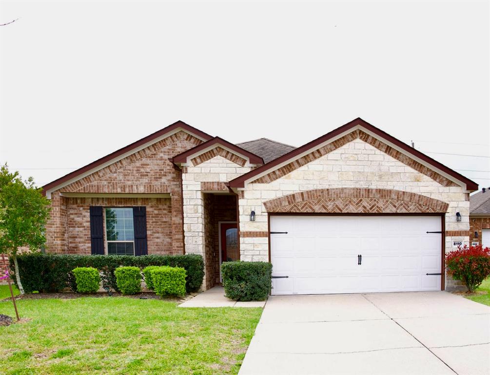 8110 Running Brook Lane, Richmond, Texas image 2