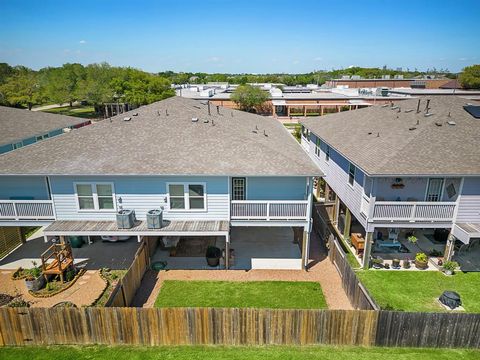 A home in Seabrook