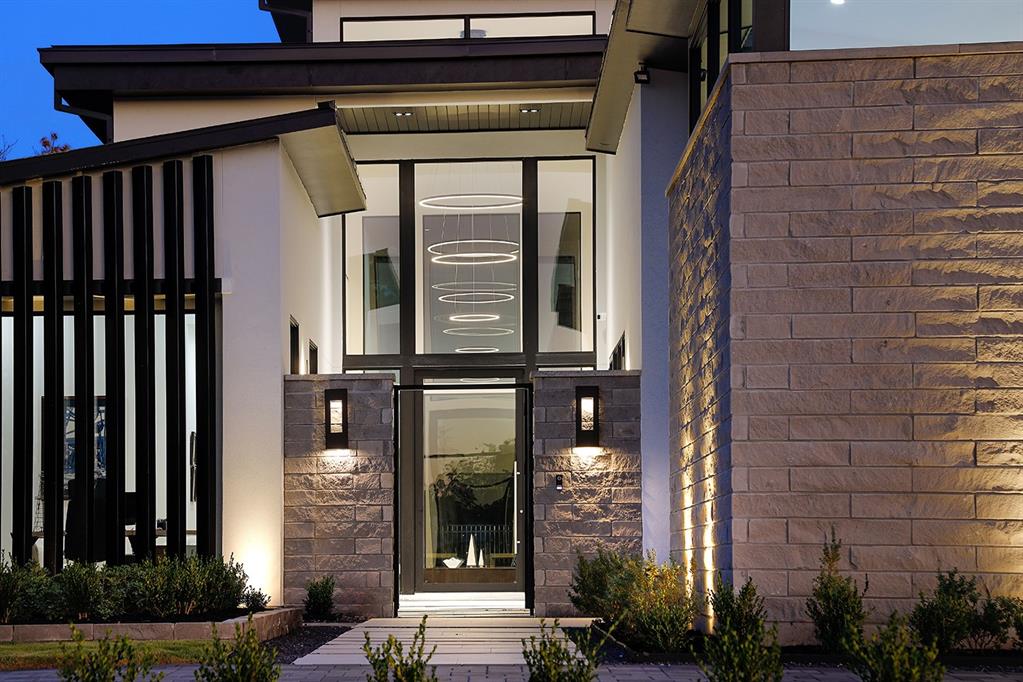 38 Aria Isle Drive
