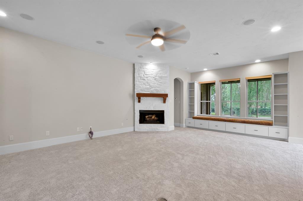 73 La Jolla Circle, Montgomery, Texas image 8