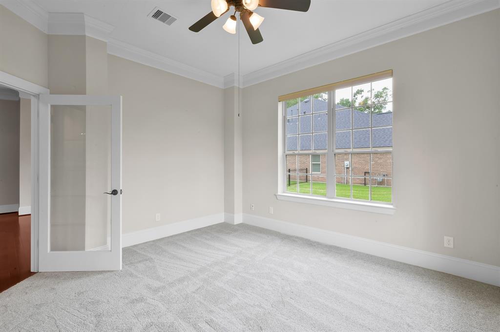 73 La Jolla Circle, Montgomery, Texas image 5
