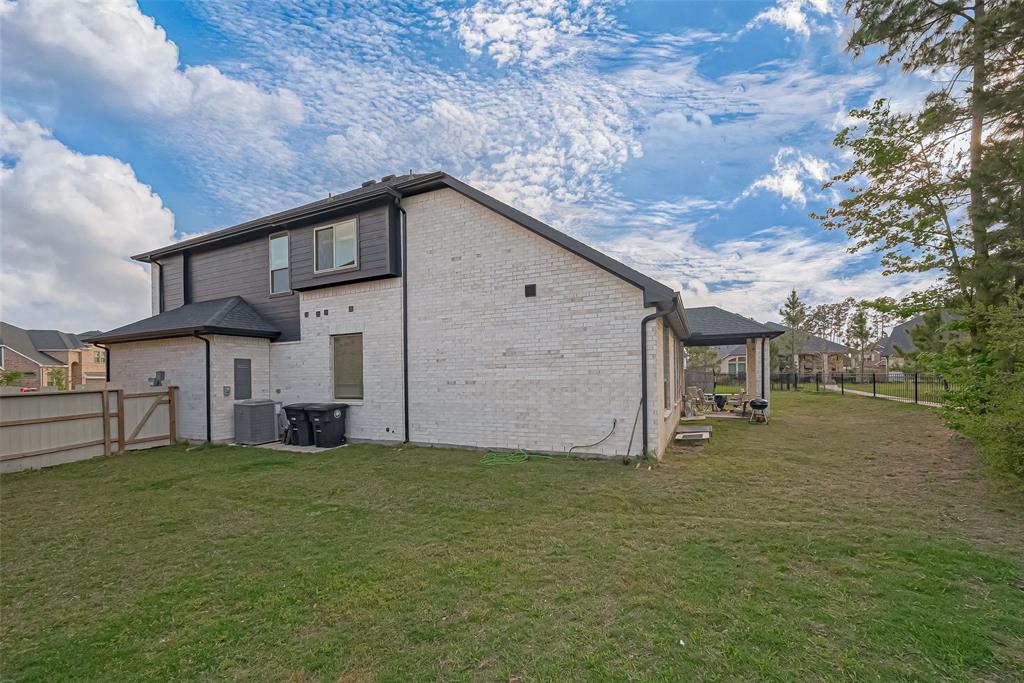10139 Bayou Oaks Drive, Conroe, Texas image 27