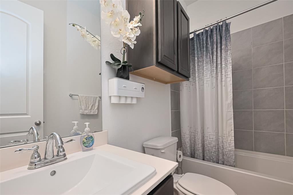 10139 Bayou Oaks Drive, Conroe, Texas image 19