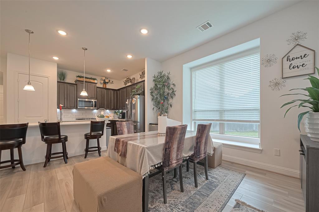 10139 Bayou Oaks Drive, Conroe, Texas image 12