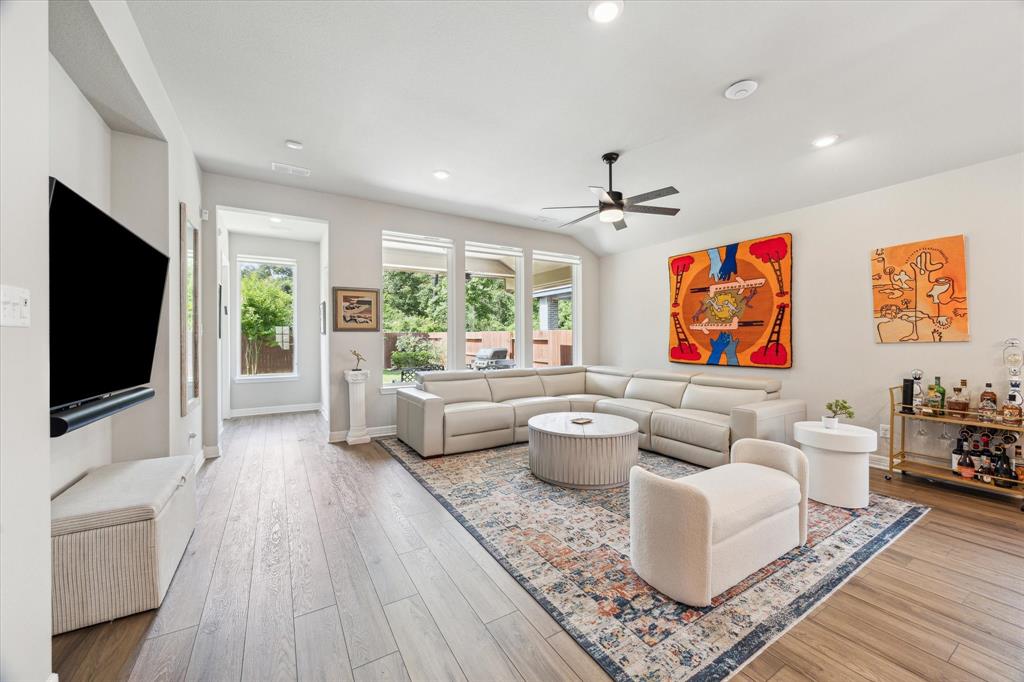9727 Birchwood Hollow Trail