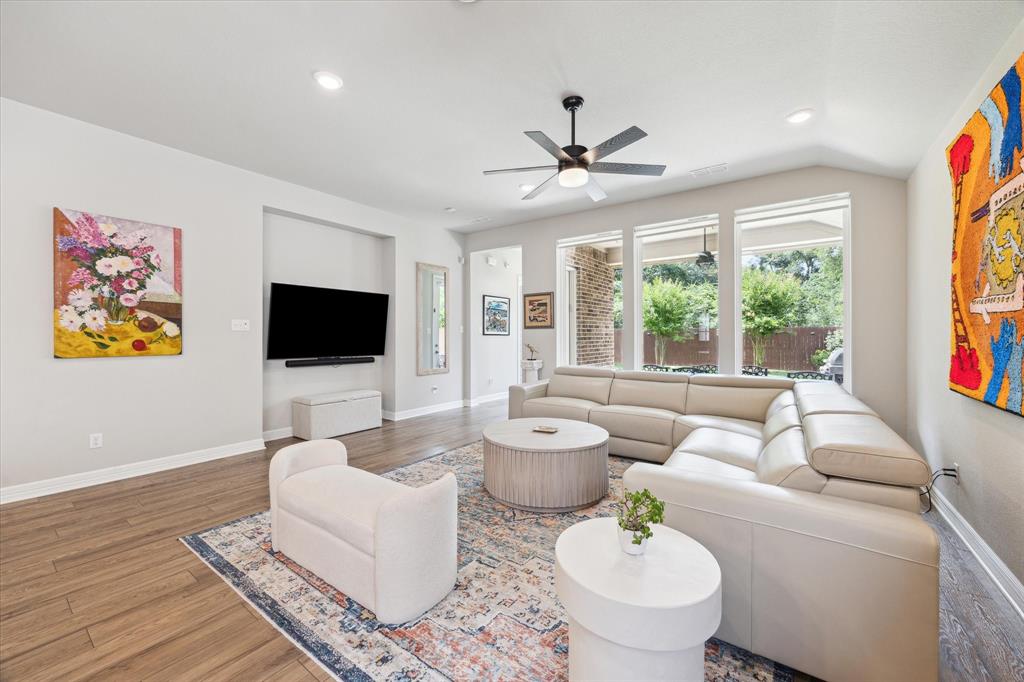9727 Birchwood Hollow Trail