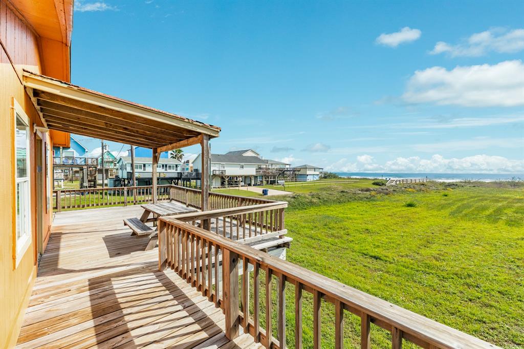 127 Beachcomber Avenue, Surfside Beach, Texas image 11