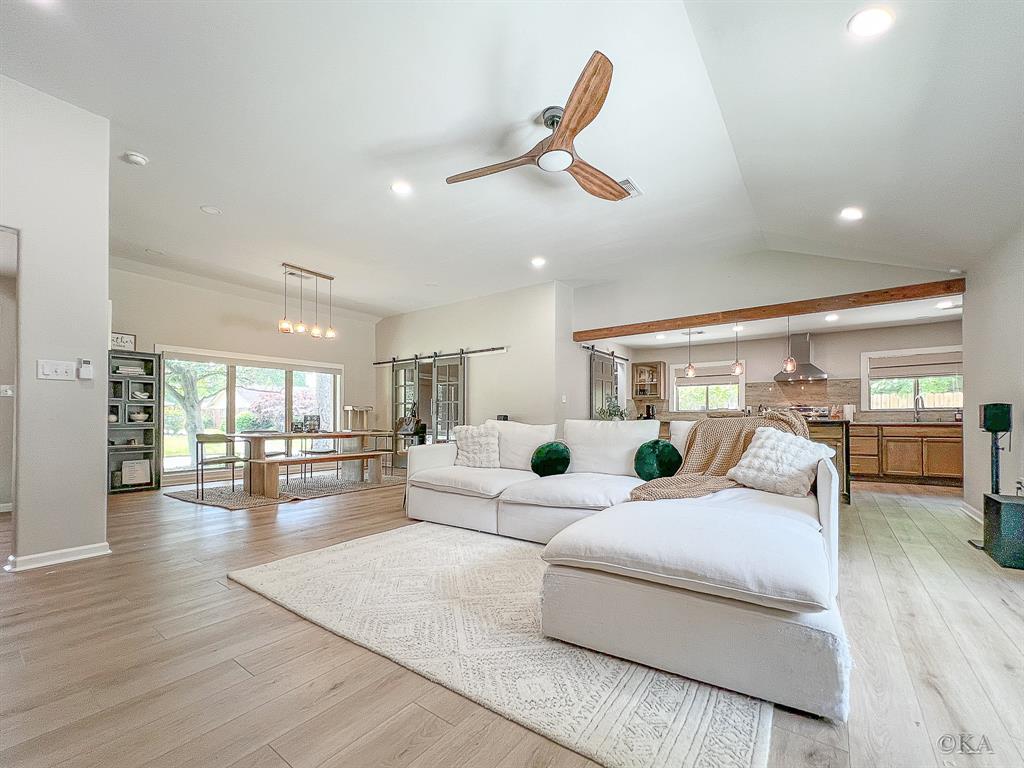 4322 Sarong Drive