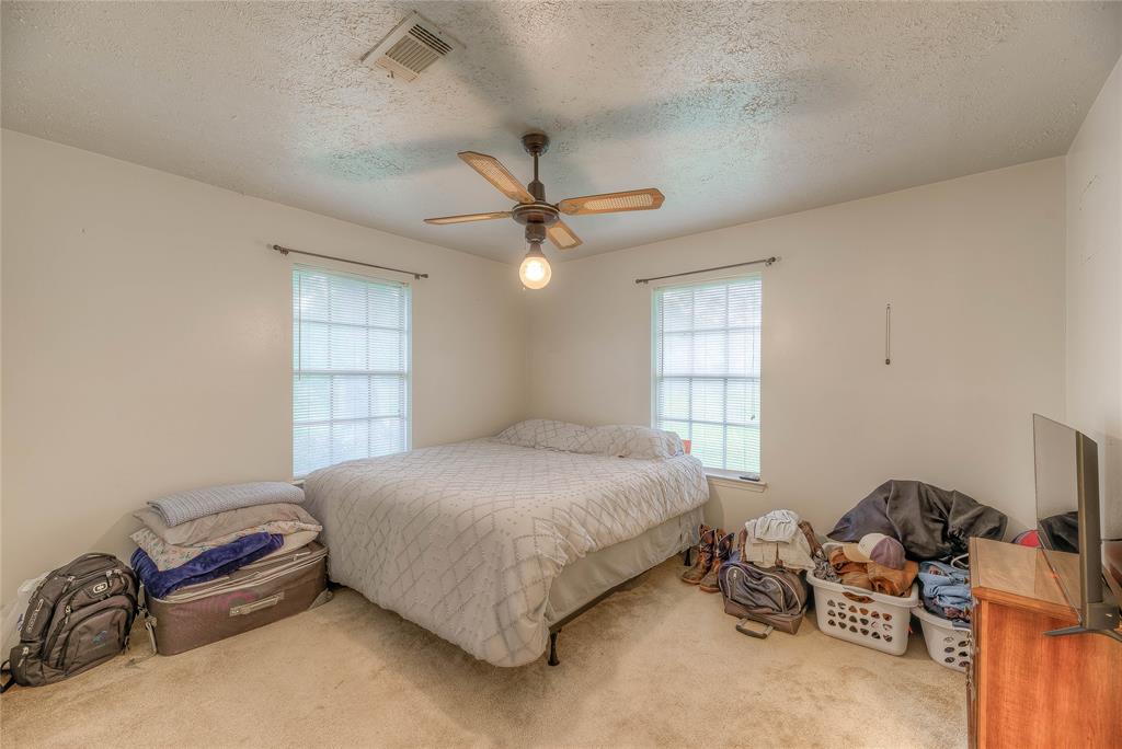 139 Lyford Ln, Livingston, Texas image 8