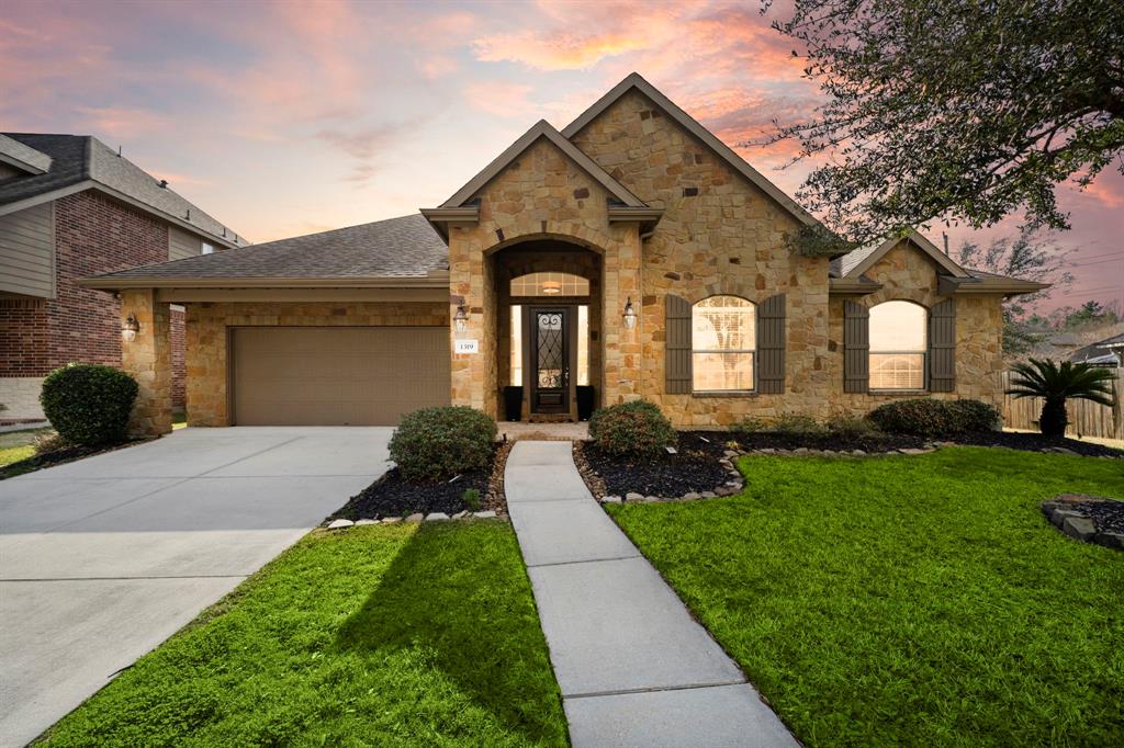 1319 Allison Meadows Court, Spring, Texas image 1