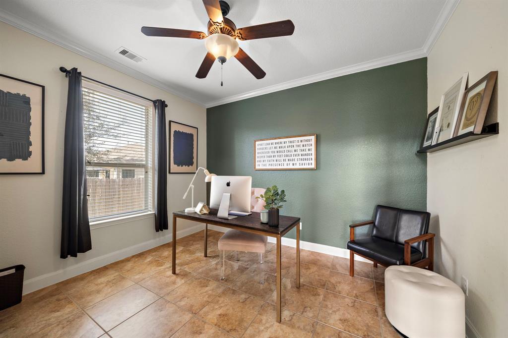1319 Allison Meadows Court, Spring, Texas image 5