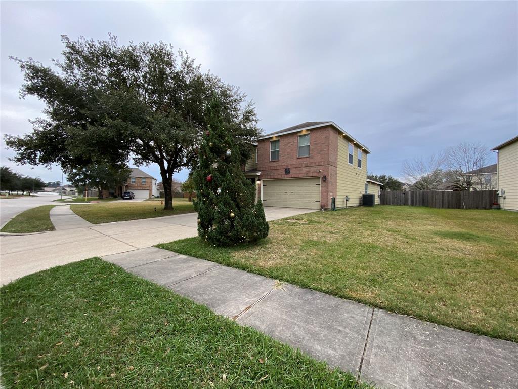 9603 Adobe Rose Drive, Humble, Texas image 4