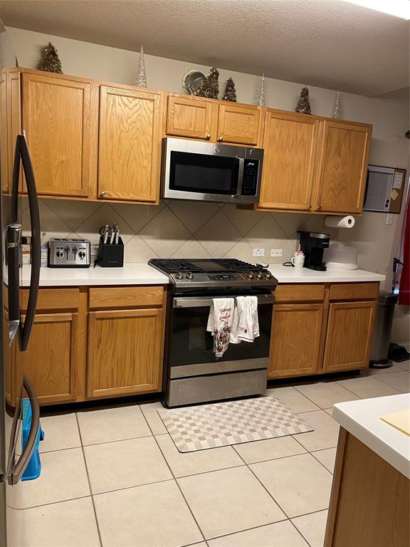 9603 Adobe Rose Drive, Humble, Texas image 16