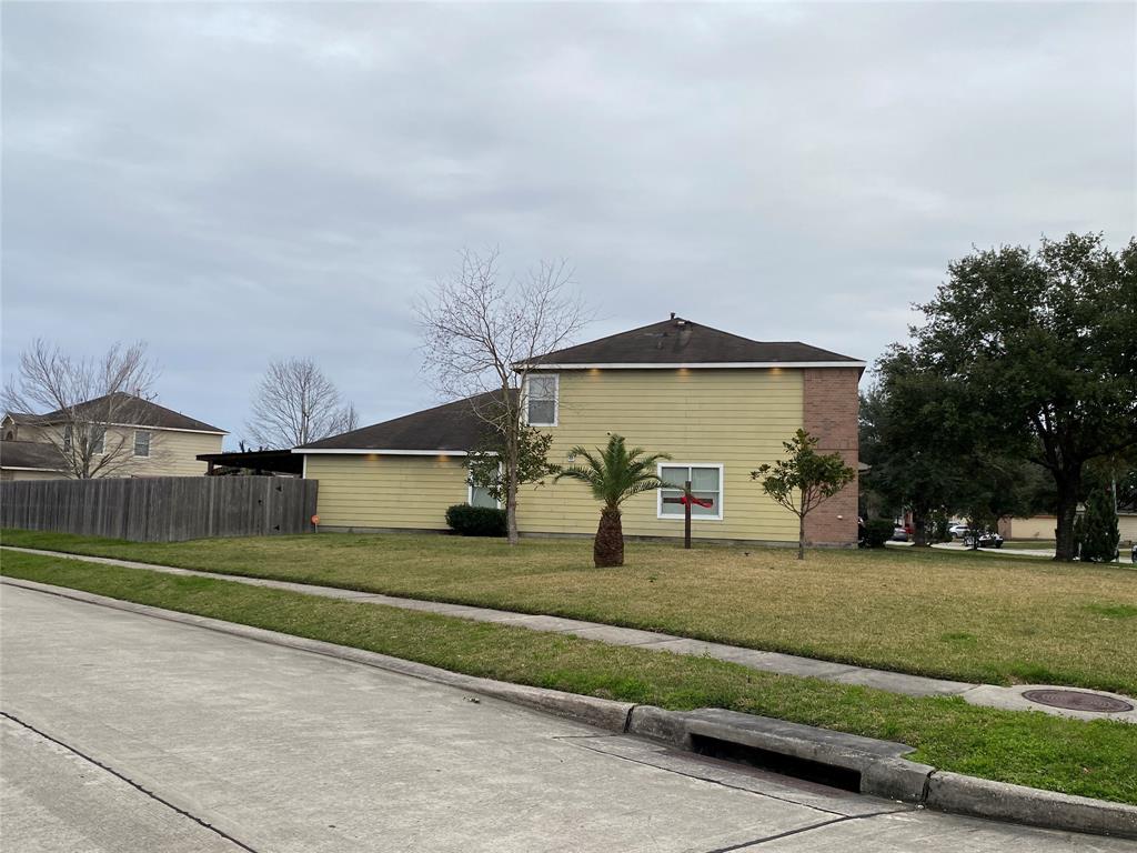 9603 Adobe Rose Drive, Humble, Texas image 2