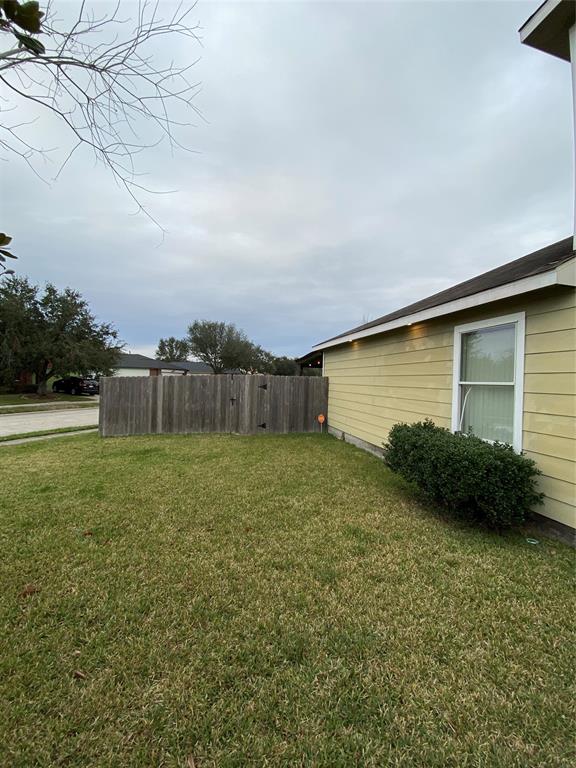 9603 Adobe Rose Drive, Humble, Texas image 8
