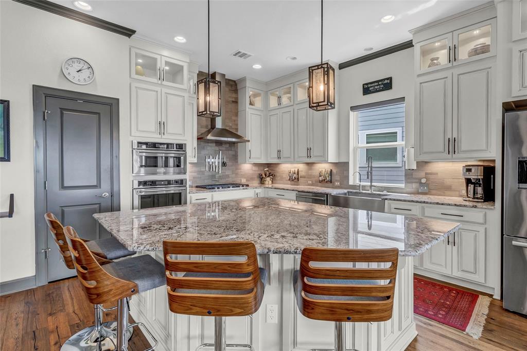 401 Dayridge Drive, Dripping Springs, Texas image 6