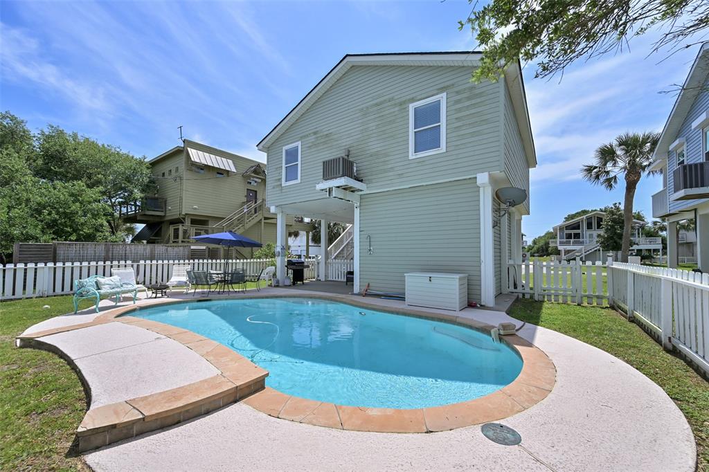 3908 Pirates Beach Circle, Galveston, Texas image 10