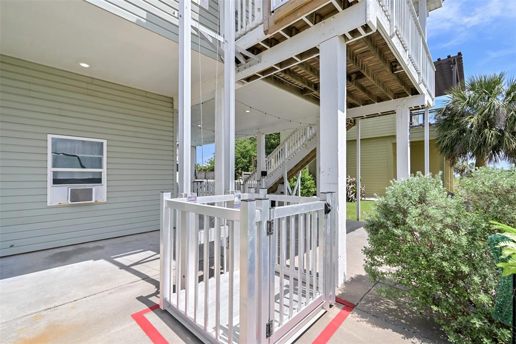 3908 Pirates Beach Circle, Galveston, Texas image 6