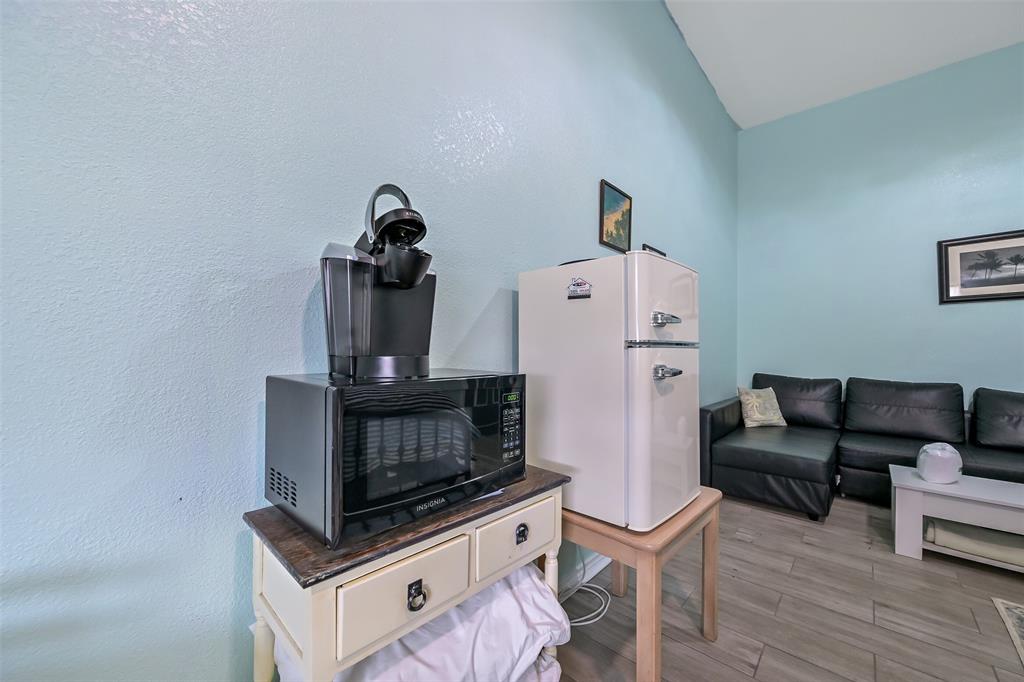 3908 Pirates Beach Circle, Galveston, Texas image 17