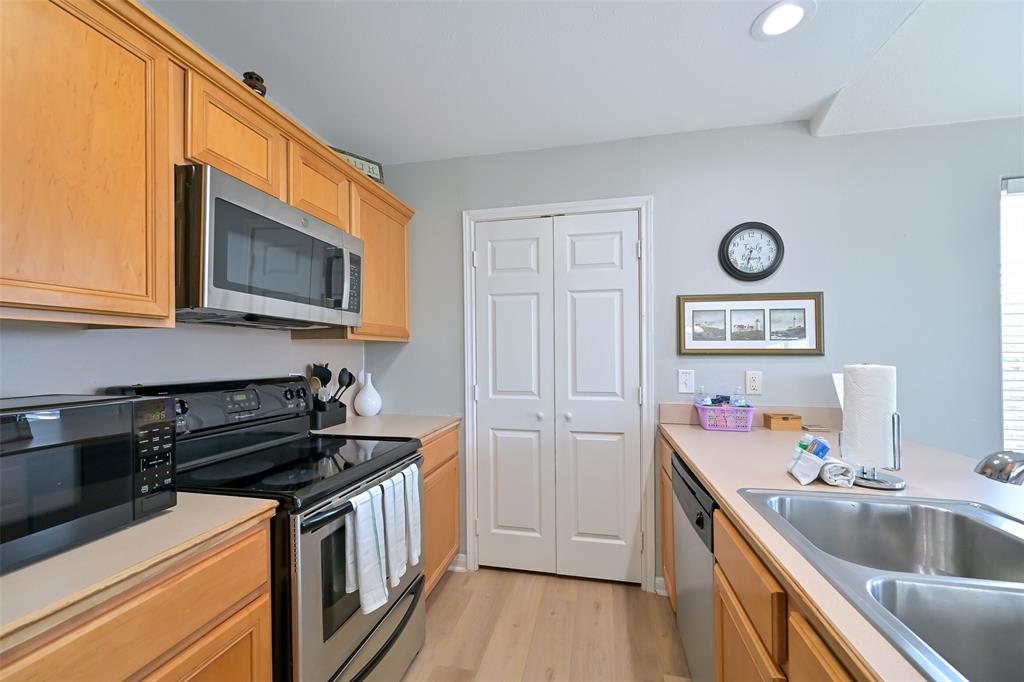 3908 Pirates Beach Circle, Galveston, Texas image 32