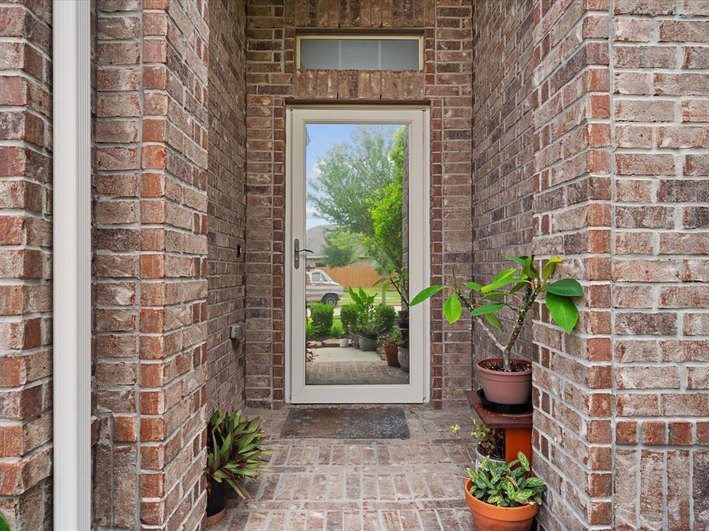 property-search 2 2820 Pranzo Lane